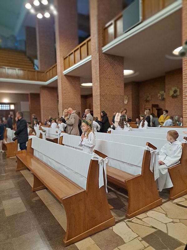 I KOMUNIA ŚWIĘTA 17.05.2025 r. - zdjęcie 5