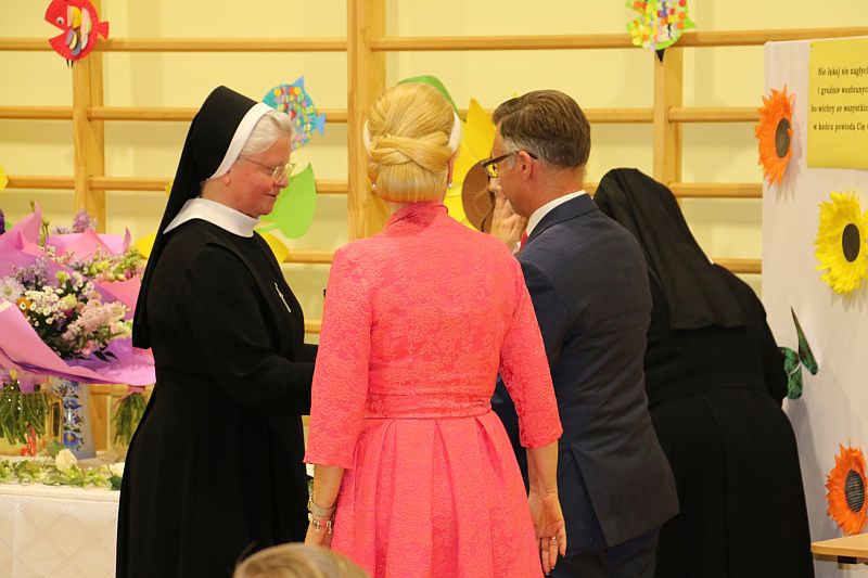 Bal Ósmoklasistów Pożegnanie klas ósmych 2025 - zdjęcie 8