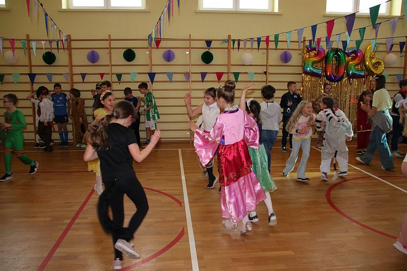 Bal karnawałowy 2026 klasy 1-4 - zdjęcie 13