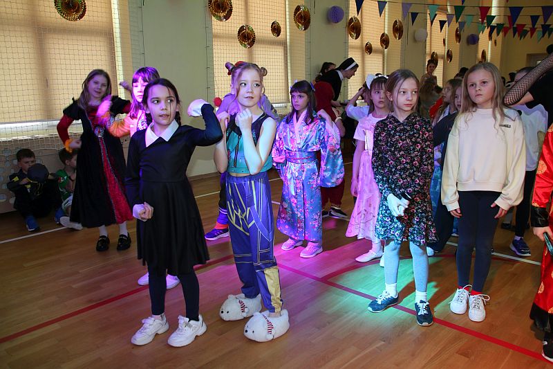 Bal karnawałowy 2026 klasy 1-4 - zdjęcie 5