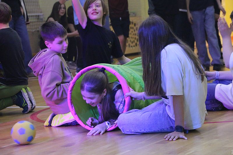 Bal karnawałowy 2026 klasy 5-8 - zdjęcie 13