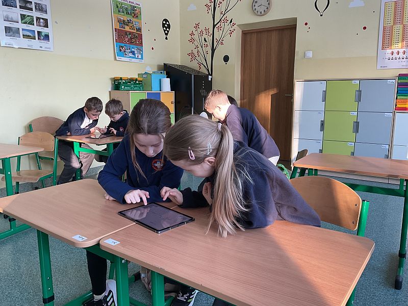 Nasi najmłodsi uczniowie w świecie technologii - zdjęcie 8