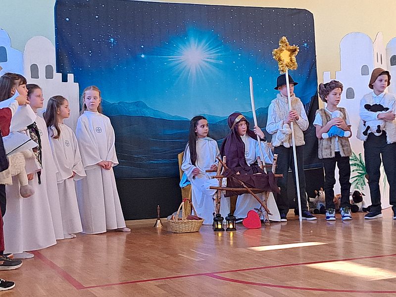 Jasełka 2025 klasa 3b - zdjęcie 15