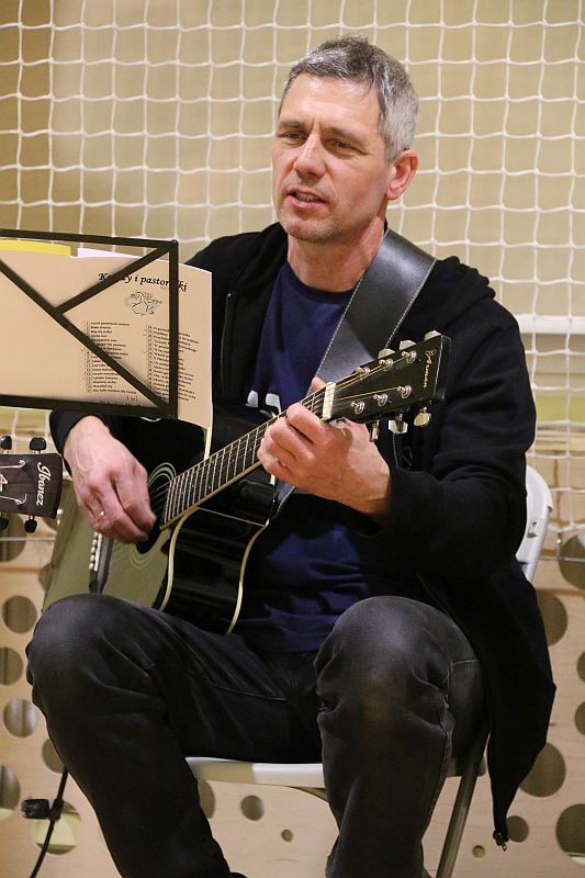 RODZINNE KOLĘDOWANIE W KSP - zdjęcie 6