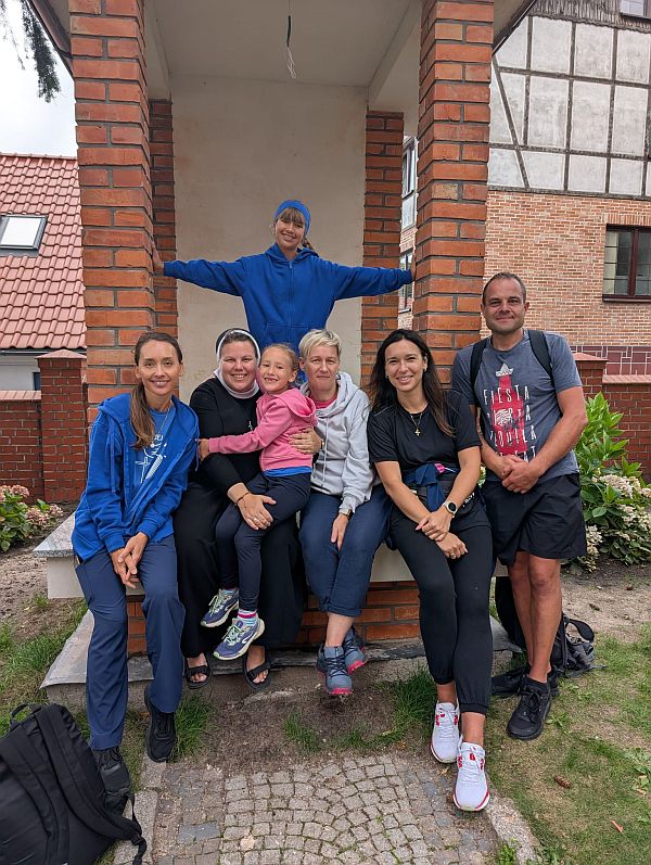 Pielgrzymka do Sanktuarium Królowej Polskiego Morza w Swarzewie - zdjęcie 4