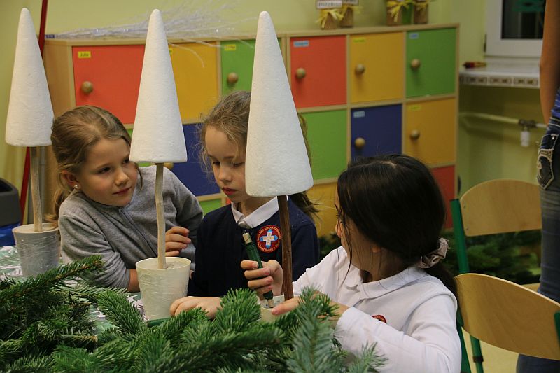 Warsztaty Choinkowe 15.12.2025 r. - zdjęcie 7