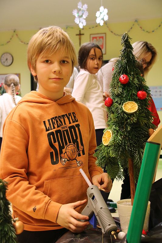 Warsztaty Choinkowe 15.12.2025 r. - zdjęcie 16