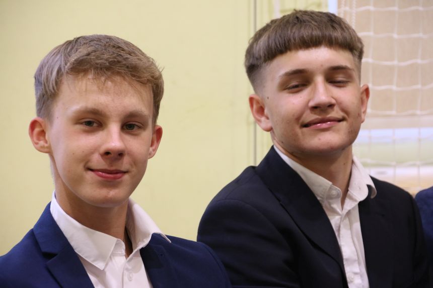 Pożegnanie ósmych klas - 2024 - zdjęcie 10