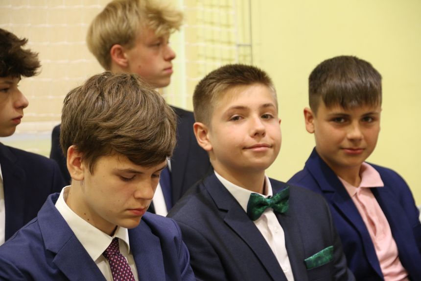 Pożegnanie ósmych klas - 2024 - zdjęcie 11