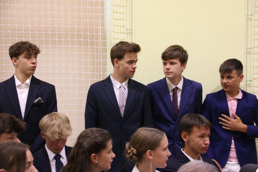 Pożegnanie ósmych klas - 2024 - zdjęcie 9