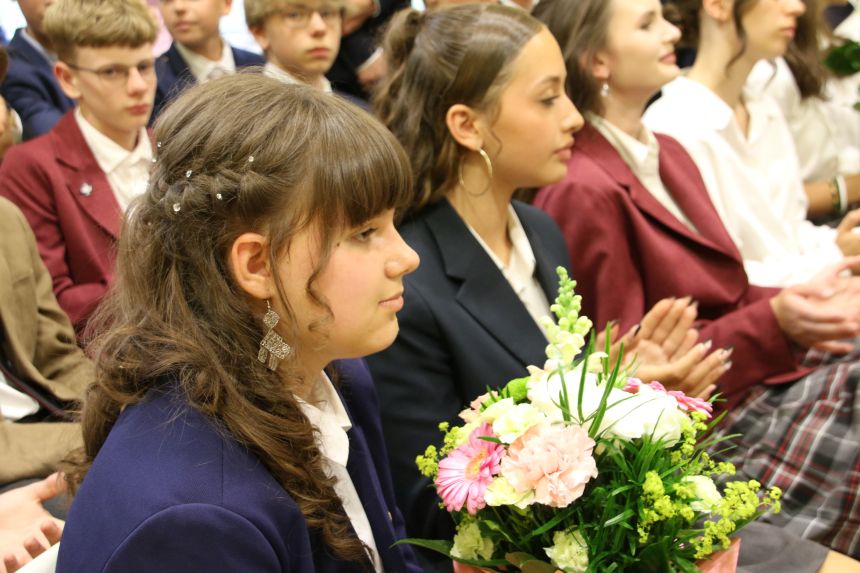 Pożegnanie ósmych klas - 2024 - zdjęcie 32