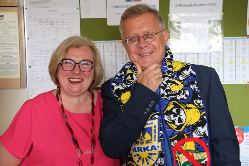 Pożegnanie ósmych klas - 2024 - zdjęcie 62