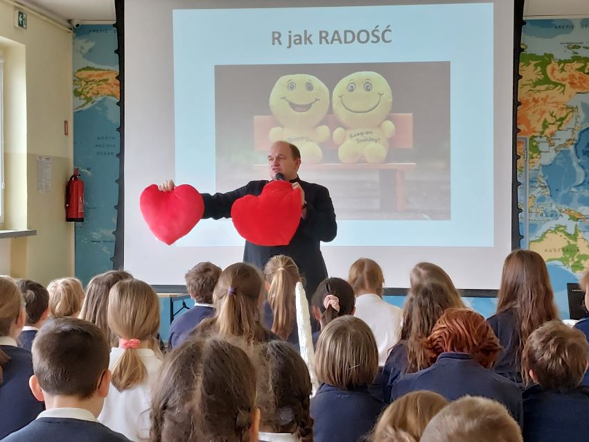 Rekolekcje w naszej szkole - zdjęcie 11