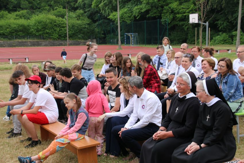 Pożegnanie ósmej klasy - zdjęcie 12