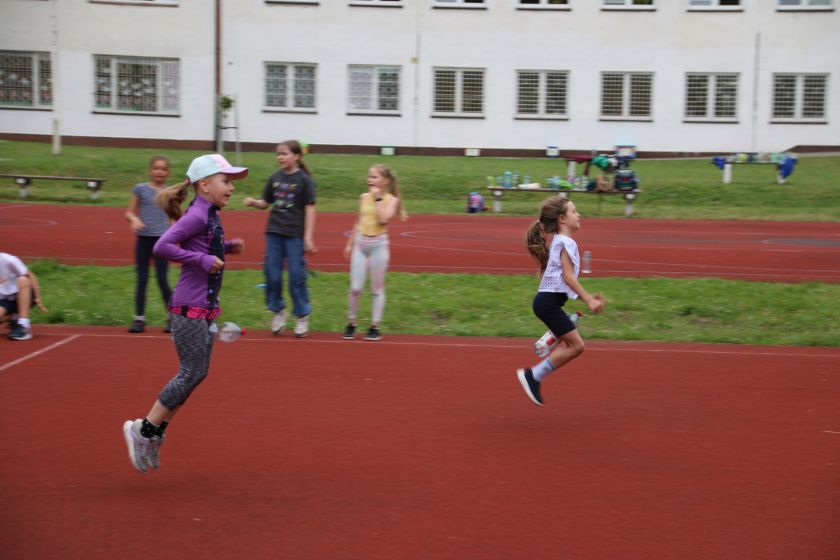 Dzień sportu dla klas 1-3 - zdjęcie 35