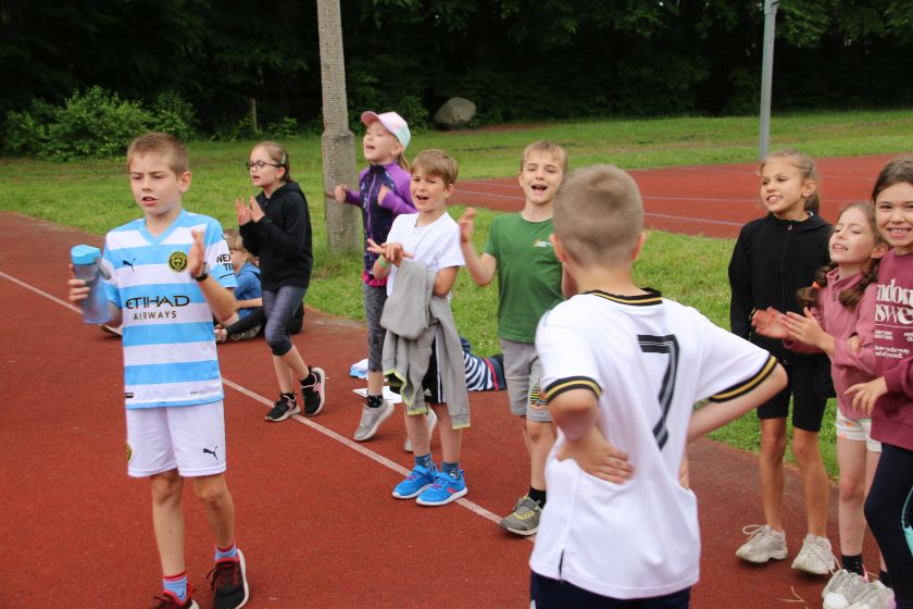 Dzień sportu dla klas 1-3 - zdjęcie 46