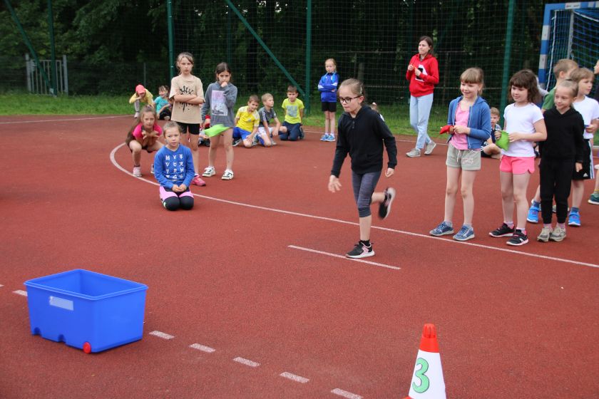 Dzień sportu dla klas 1-3 - zdjęcie 55