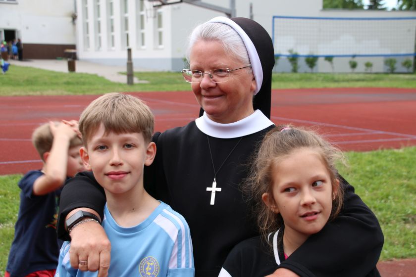 Dzień sportu dla klas 1-3 - zdjęcie 81