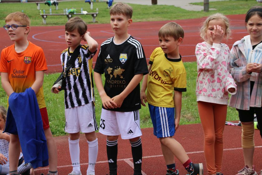 Dzień sportu dla klas 1-3 - zdjęcie 124