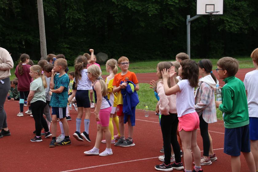 Dzień sportu dla klas 1-3 - zdjęcie 108