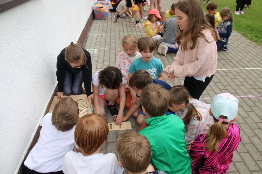 Dzień sportu dla klas 1-3 - zdjęcie 146
