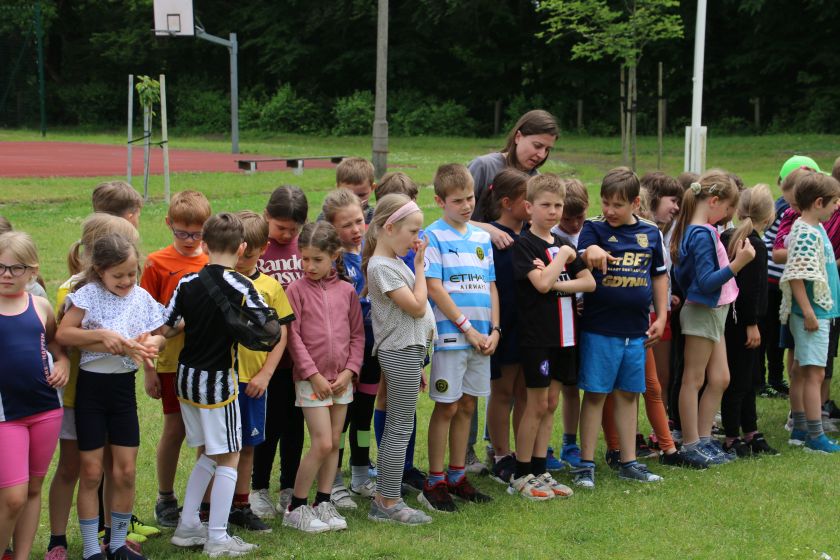 Dzień sportu dla klas 1-3 - zdjęcie 135