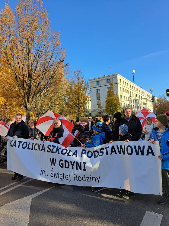 105. Gdyńskie Urodziny Niepodległej w naszej szkole - zdjęcie 35